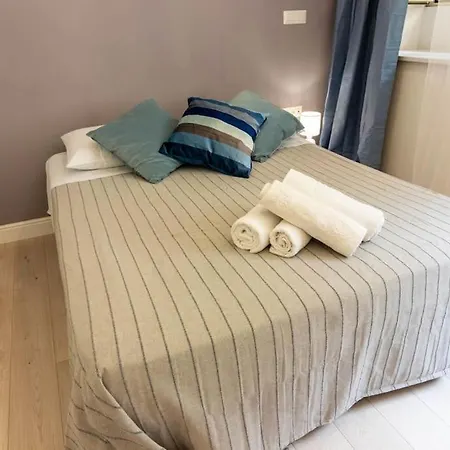 Ristrutturato A 1600mt Dal Colosseo Apartment Rome
